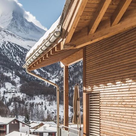 Apartment Alpharmonie Zermatt Bagian luar foto