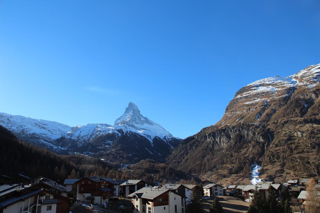 Apartment Alpharmonie Zermatt Bagian luar foto