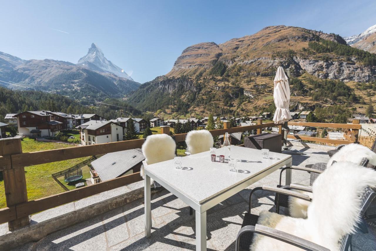 Apartment Alpharmonie Zermatt Bagian luar foto